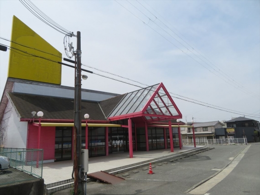 イオン小野店前　元ディスカウント店　鉄骨一戸建　貸店舗