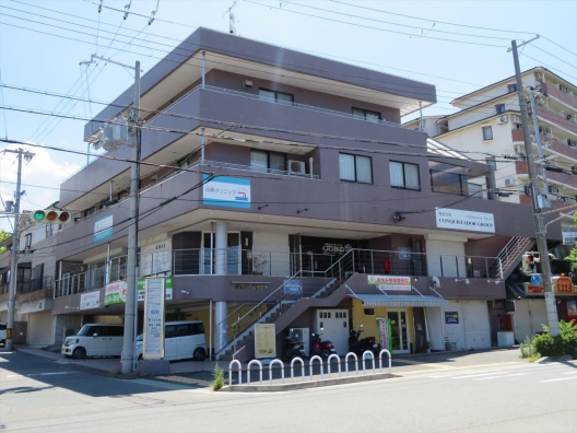 伊川谷　学院坂　元居酒屋　１Ｆ　貸店舗