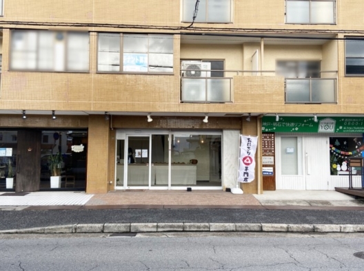 玉津　スーパー至近　元おにぎり専門店　１Ｆ　貸店舗