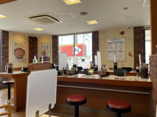 八幡市　京都八幡　府道735号沿い　牛丼屋　貸店舗