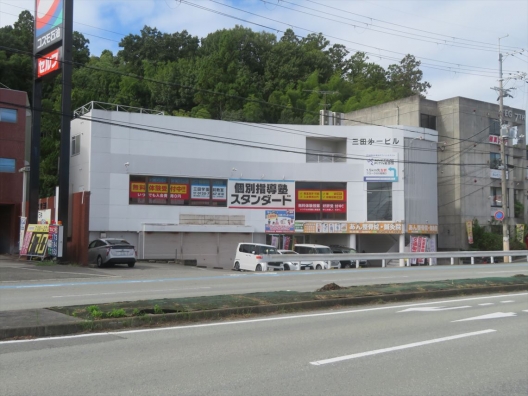 三田横山　県道17号　元宅配ピザ　１Ｆ　貸店舗