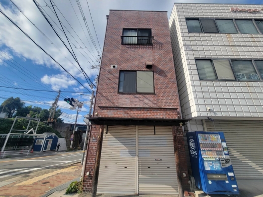 神鉄長田　山麓線　角地ビル　元居酒屋　１Ｆ　貸店舗