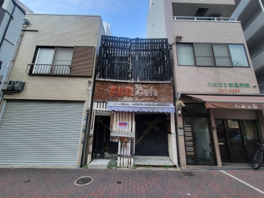 元町　山手幹線　軽量鉄骨２階建　カフェ　居抜き店舗付住宅